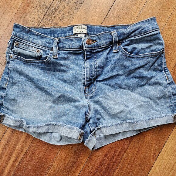J.Crew Trademark Light Wash Denim Rolled Shorts Size 29 - Picture 2 of 10